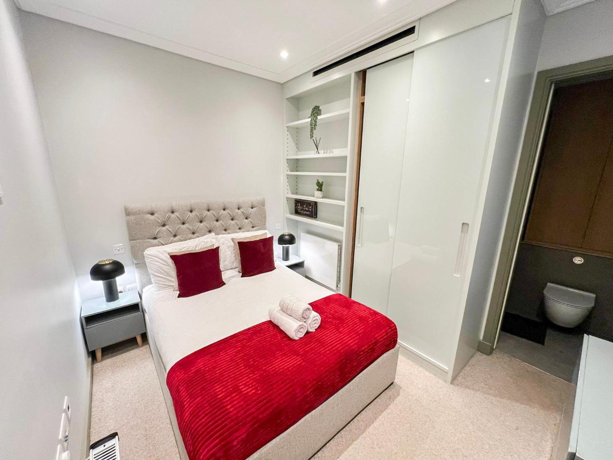 Posh 3 Bedroom Flat With Terrace And Indoor Fireplace In Mayfair, Near Hyde Park London Exterior foto